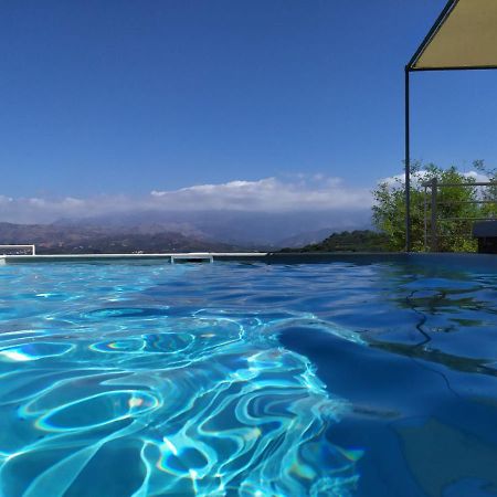 Villa Orgoni Patellari Buitenkant foto